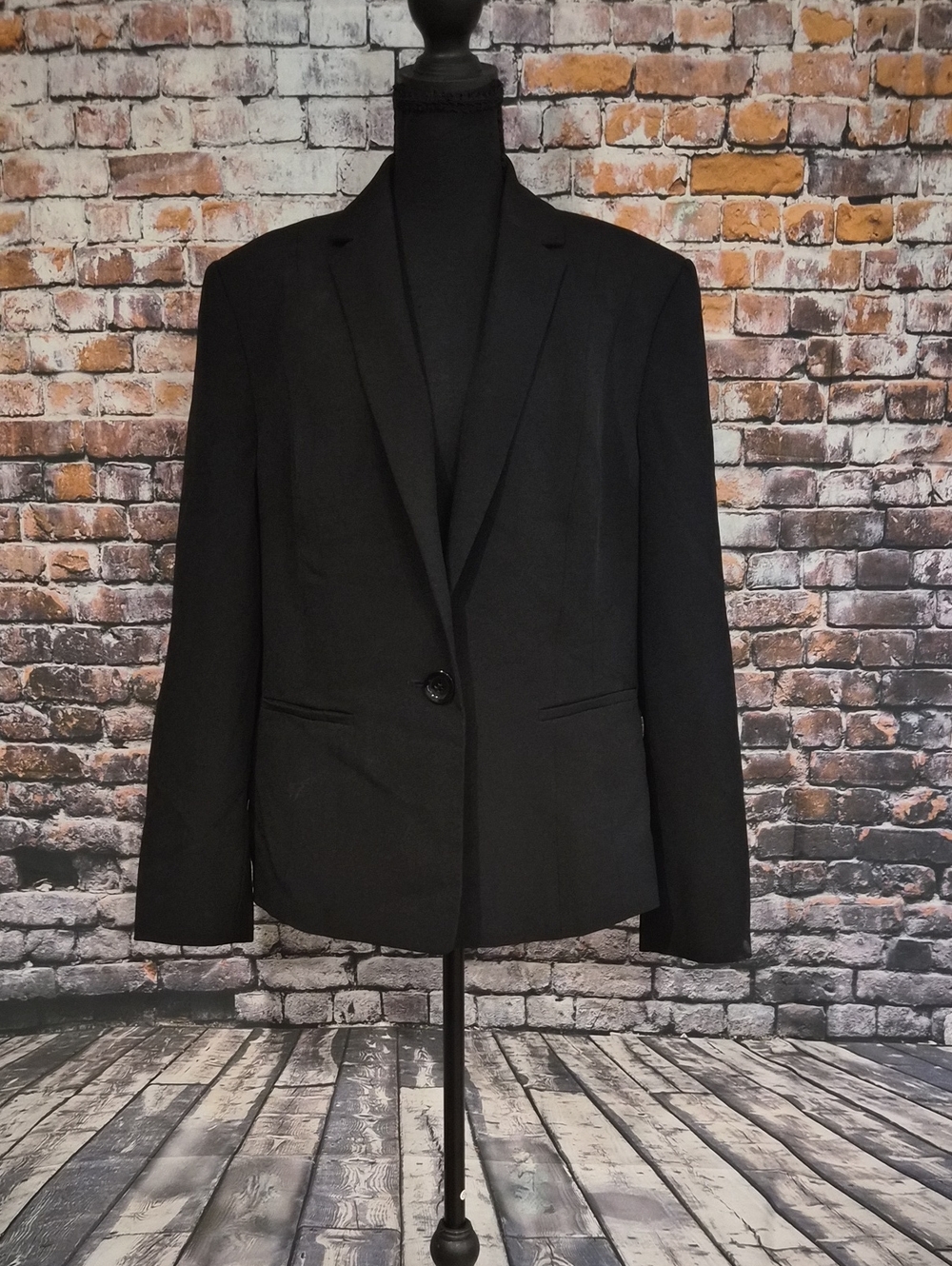 Jones Studio Black Single-Button Women's Blazer